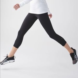 Lululemon Run Inspire II Black crop 6
